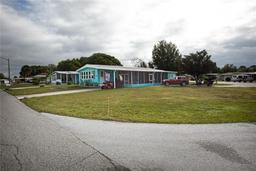 Picture of 7504 Country Club Drive, Brooksville, FL 34613