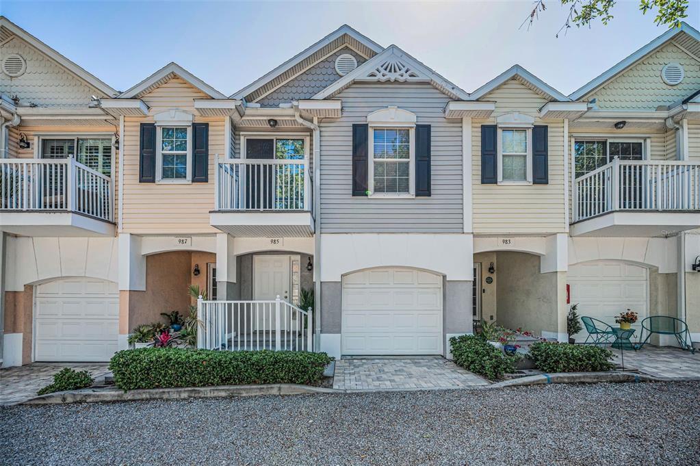 Picture of 985 Wellington Court, Dunedin, FL 34698