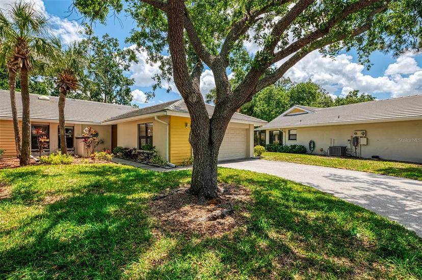 Picture of 314 Pembroke Lane Unit 189, Venice FL 34293