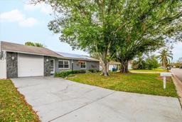 Picture of 7111 13Th Street E, Sarasota, FL 34243