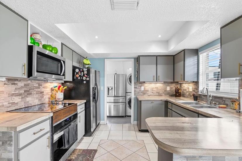 Picture of 7111 13Th Street E, Sarasota FL 34243