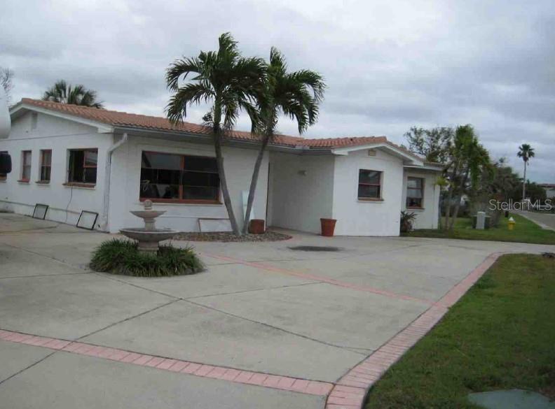 Picture of 17401 1St Street E, Redington Shores, FL 33708
