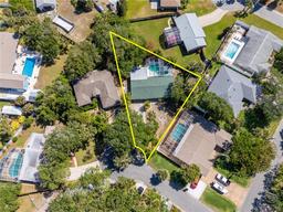 Picture of 1 Carley Circle, New Smyrna Beach, FL 32169