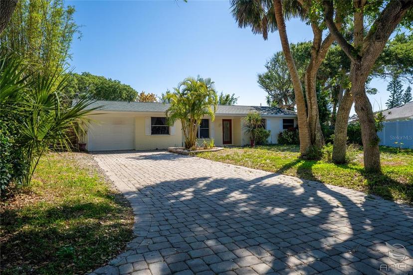 Picture of 1 Carley Circle, New Smyrna Beach FL 32169