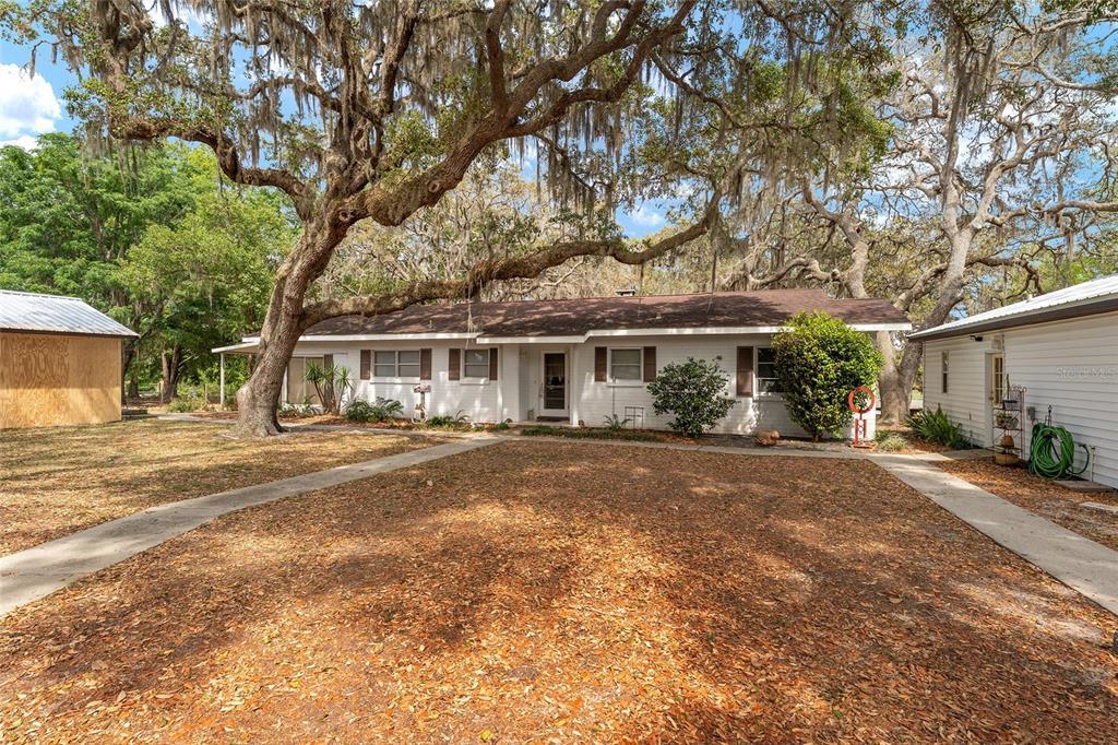 Picture of 18027 SE 90Th Street, Ocklawaha, FL 32179