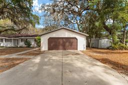Picture of 18027 SE 90Th Street, Ocklawaha, FL 32179