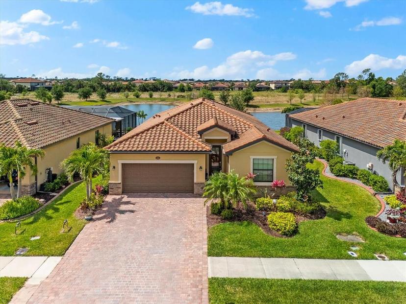 Picture of 12501 Cinqueterre Drive, Venice FL 34293