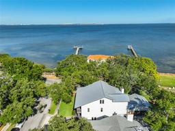 Picture of 2802 Old Bayshore Way, Tampa, FL 33611