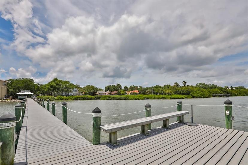 Picture of 2802 Old Bayshore Way, Tampa FL 33611