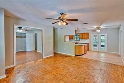 Picture of 2811 NW 41St Place, Gainesville, FL 32605
