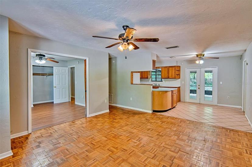 Picture of 2811 NW 41St Place, Gainesville FL 32605