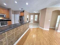 Picture of 1072 Ceasars Court, Mount Dora, FL 32757