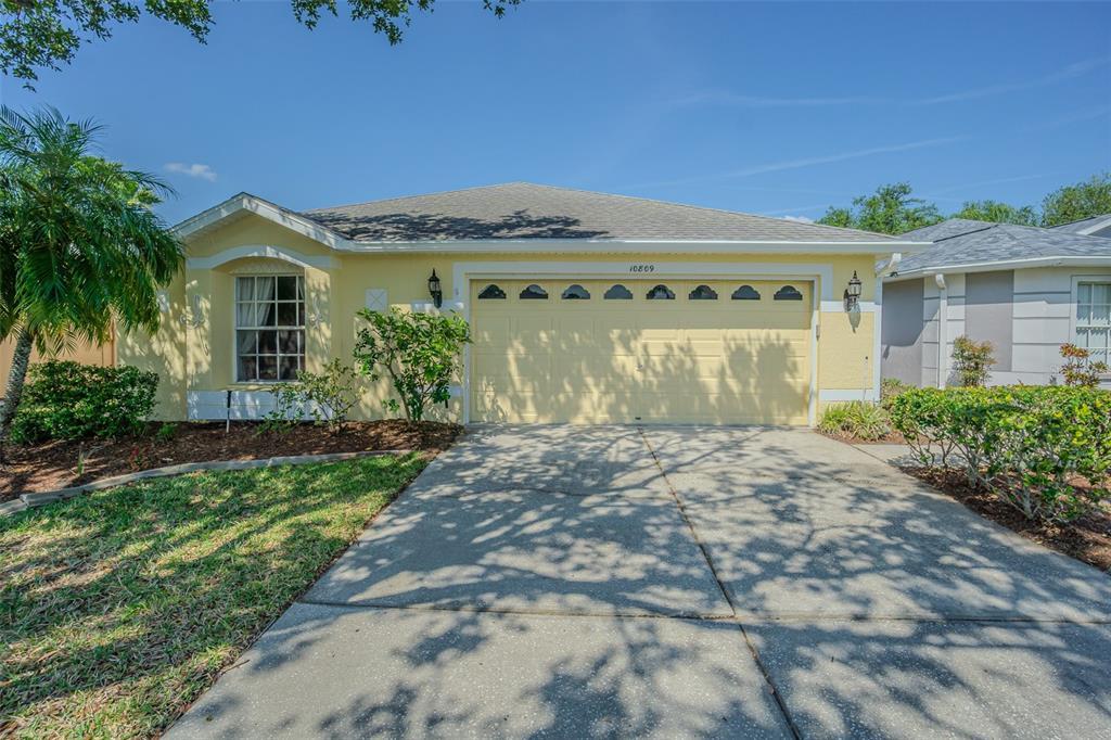 Picture of 10809 Collar Drive, San Antonio, FL 33576