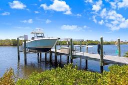Picture of 1134 Starfish Lane, Tarpon Springs, FL 34689