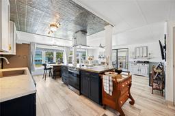 Picture of 1506 Longbow Drive, Lakeland, FL 33810