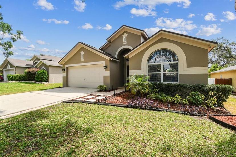 Picture of 2719 Brookville Drive, Valrico FL 33596