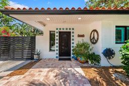 Picture of 6213 12Th Avenue S, Gulfport, FL 33707