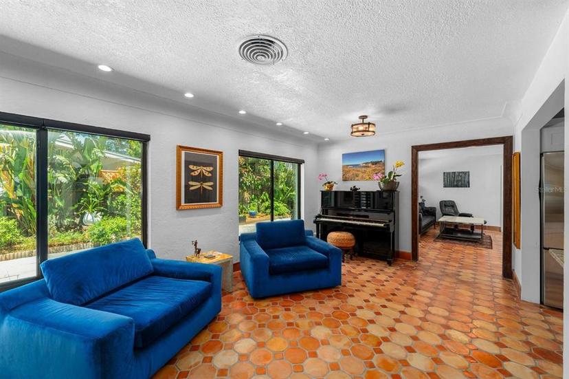 Picture of 6213 12Th Avenue S, Gulfport FL 33707