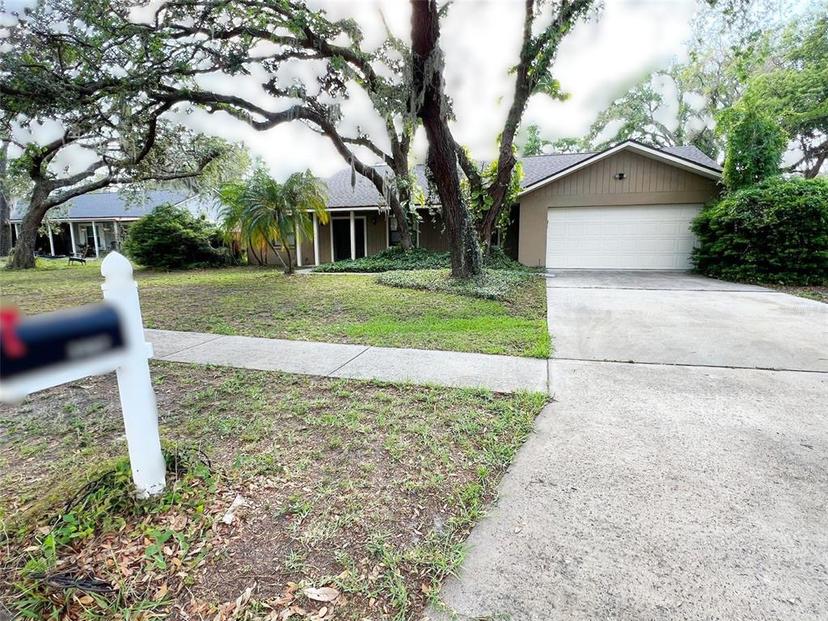 Picture of 3907 Applegate Circle, Brandon FL 33511
