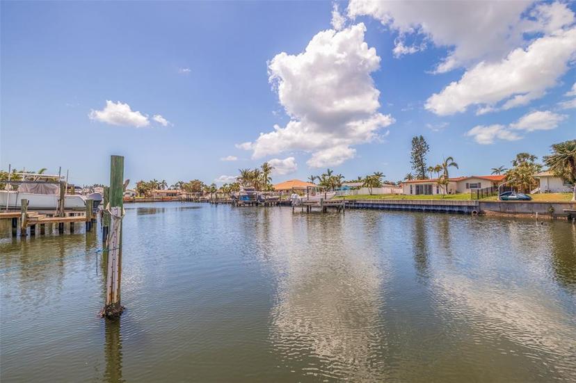 Picture of 4433 38Th Way S, St Petersburg FL 33711