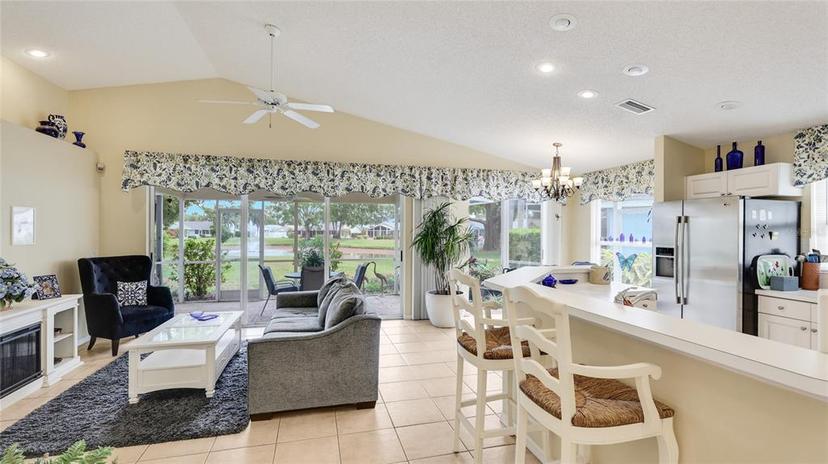 Picture of 4909 Linsey Court Unit 0, Sarasota FL 34243