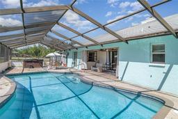 Picture of 1305 Greenfield Circle, Venice, FL 34292