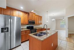 Picture of 10756 NW 65Th Way, Alachua, FL 32615