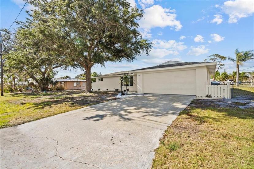 Picture of 1499 Janet Place, Englewood FL 34223