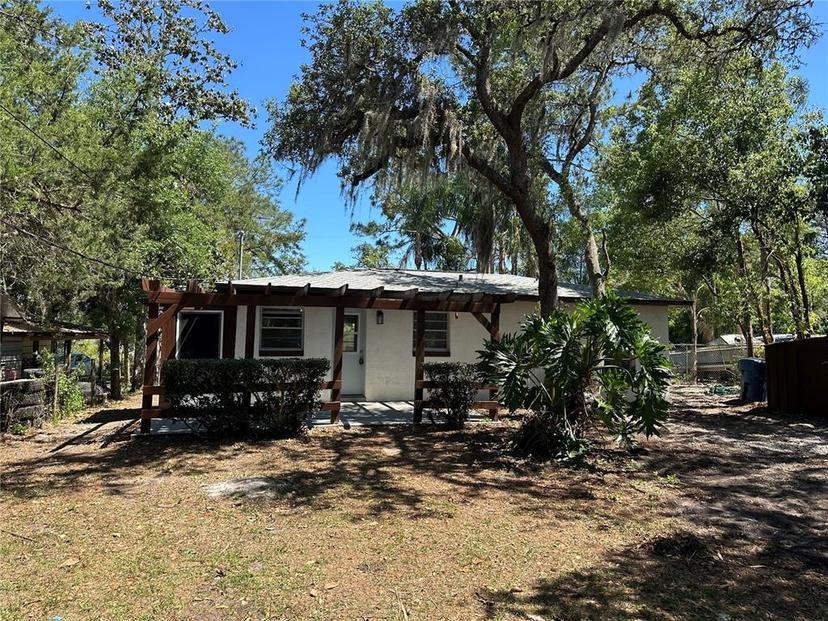 Picture of 2520 Park Lake Drive, Deland FL 32724