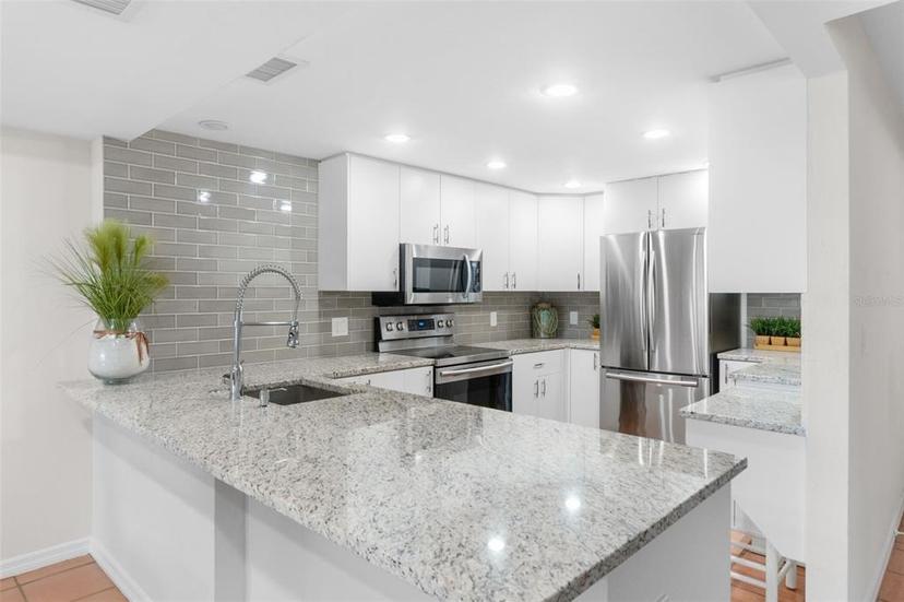 Picture of 5055 Gulf Of Mexico Drive Unit 414, Longboat Key FL 34228