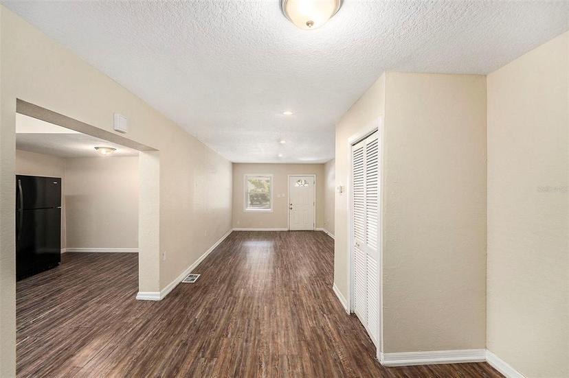 Picture of 626 Belleview Boulevard, Belleair FL 33756