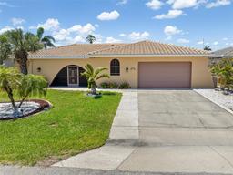 Picture of 931 Cimarron Drive, Punta Gorda, FL 33950