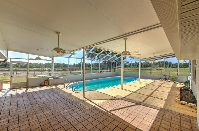 Picture of 6709 W Knights Griffin Road, Plant City FL 33565