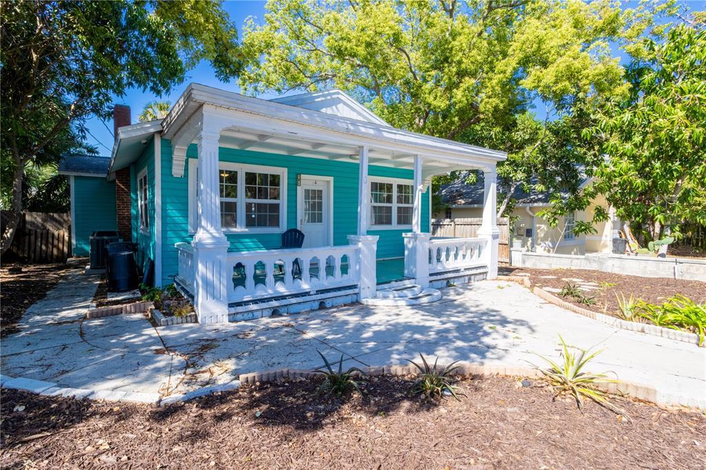 Picture of 56 W Park Street, Tarpon Springs, FL 34689