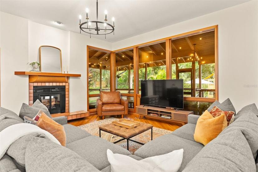 Picture of 1555 Waterwitch Drive, Orlando FL 32806