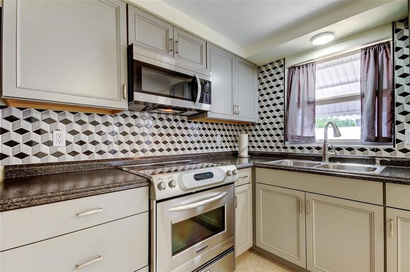 Picture of 1502 Landau Street, Holiday FL 34690