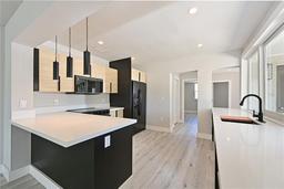 Picture of 432 49Th Street W, Bradenton, FL 34209