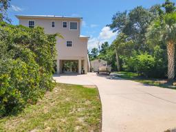 Picture of 4514 Fishman Avenue, Weeki Wachee, FL 34607