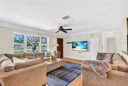 Picture of 700 66Th Avenue S, St Petersburg, FL 33705