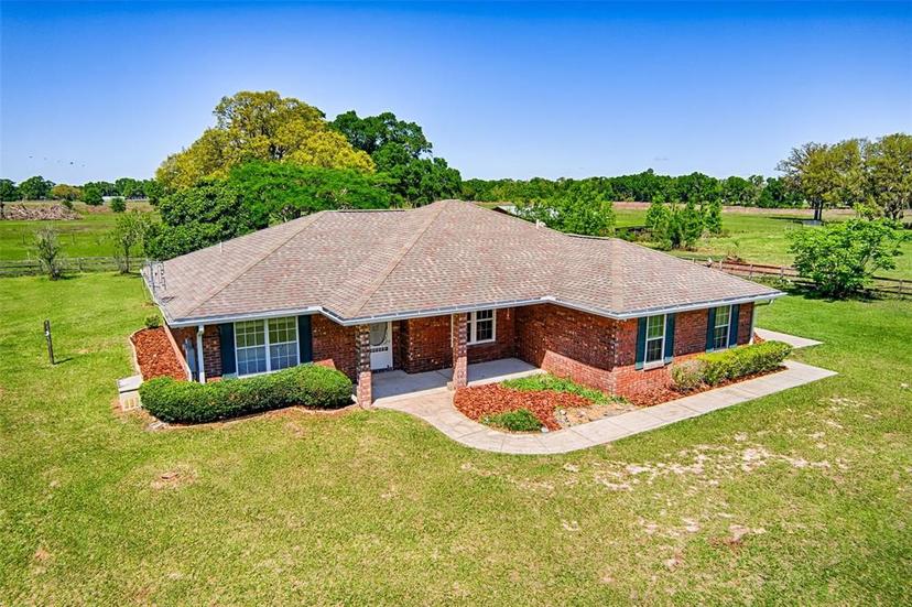 Picture of 11070 SW 282Nd Street, Newberry FL 32669