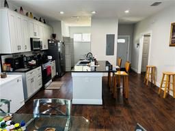 Picture of 606 W Voorhis Avenue, Deland, FL 32720