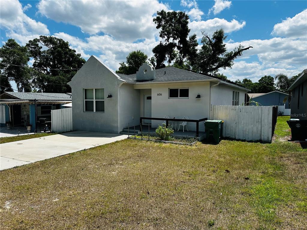 Picture of 606 W Voorhis Avenue, Deland, FL 32720