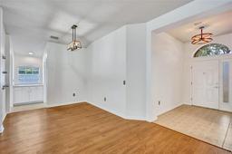Picture of 1518 Rolling Meadow Drive, Valrico, FL 33594