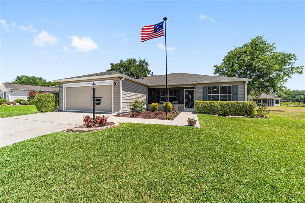 Picture of 929 Eastmont Court, The Villages, FL 32162