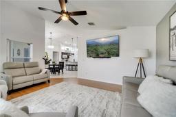 Picture of 9736 Heron Pointe Drive, Orlando, FL 32832