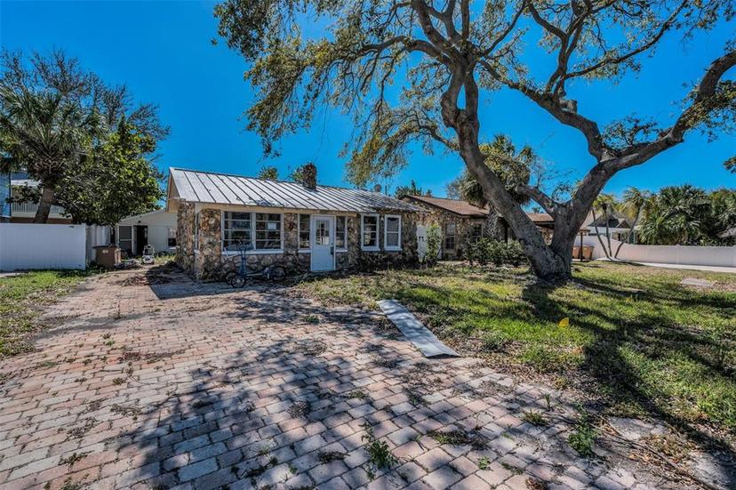 Picture of 121 12Th Avenue, Indian Rocks Beach FL 33785