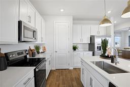 Picture of 808 Lake Dell Road, Dundee, FL 33838
