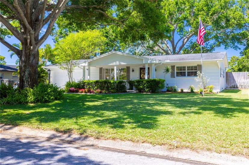 Picture of 880 Phyllis Avenue, Largo FL 33771