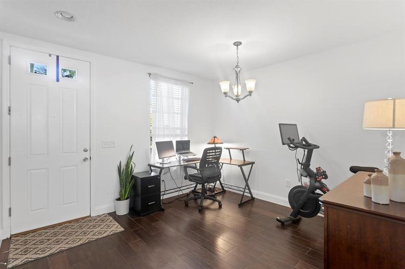 Picture of 9534 W Park Village Drive, Tampa FL 33626