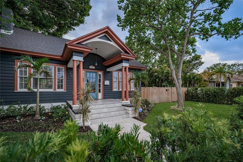Picture of 2536 Burlington Avenue N, St Petersburg FL 33713